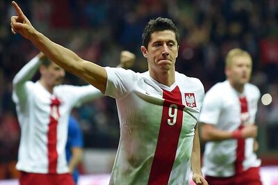 Robert Lewandowski's late double helps Poland sink Iceland in friendly
