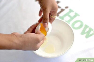 How to Dye Your Hair With Eggs