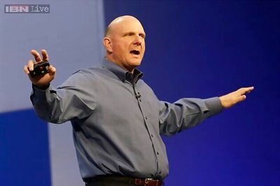 Steve Ballmer goes out punching at last Microsoft employee meeting