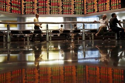 Global Stocks Fall on Worries About Saudi Arabia, Italy