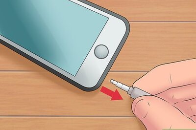 How to Clean Earbuds