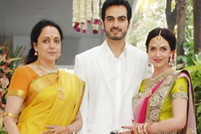 Hema Malini: Yet to decide Esha's wedding date