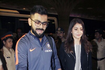 Anushka Sharma Off to South Africa with Virat Kohli to Ring in 2018