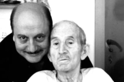 Anupam Kher Shares Last Pic With His Father Pushkar Nath: He Longed to Go to His Home in Kashmir