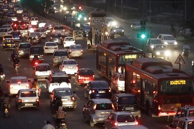 Car sales in India rise 8.5 pc in Dec: SIAM
