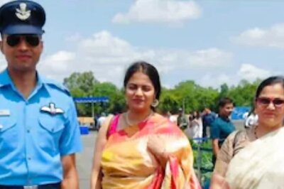 UP Farmer's Son Joins Indian Air Force As Flying Officer