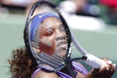 Serena Williams eases through in Miami