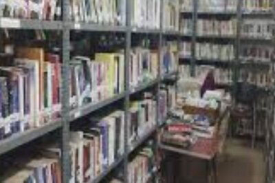 In Noida, This Affordable Library Helps Underprivileged Students For Competitive Exams