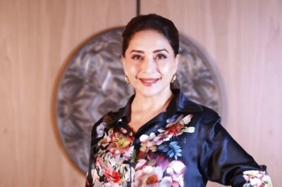 Madhuri Dixit To Play Serial Killer In Her Next Psychological Thriller Mrs Deshpande: Report