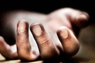 Hours After Tamil Nadu Govt Dispenses NEET, 17-year-old Girl Dies by Suicide