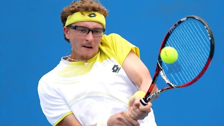 Denis Istomin beats third-seed John Isner at US Indoor