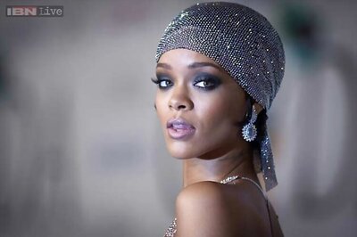  Are Rihanna and F1 racer Lewis Hamilton dating?