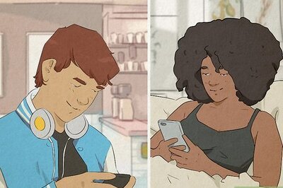 What It Means When a Guy Texts You Everyday: Is He a Player?