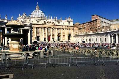 Vatican Expresses 'Concern' on Trump's Wall, Travel Ban