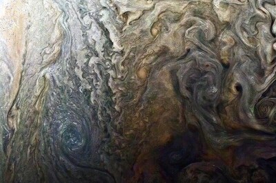 NASA Spacecraft Finds Cyclones, Ammonia Rivers on Jupiter