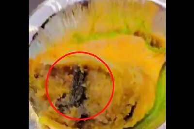 Frog Leg Found in Samosa Bought From Sweet Shop in UP’s Ghaziabad, Investigation Underway