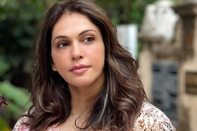 Isha Koppikar Says Romancing 'Elderly' Actors Was 'Uncomfortable': 'They Should Understand How They Look'