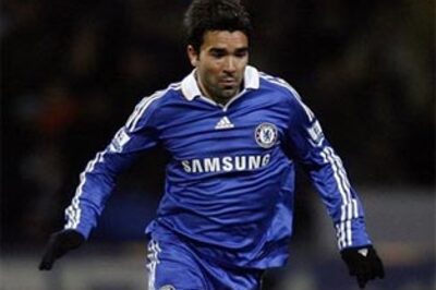 Chelsea's Deco keen to face Barcelona