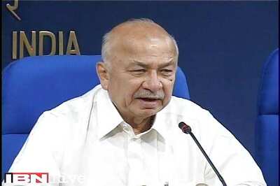 Patna blasts: Shinde comes under flak for attending music event