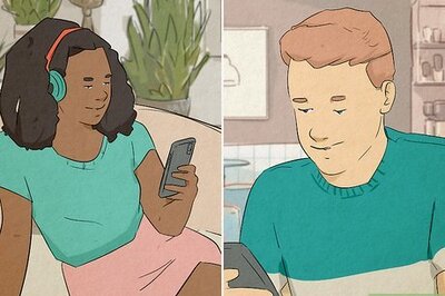 Questions to Ask a Girl over Text: 70+ Flirty, Funny & Deep Examples