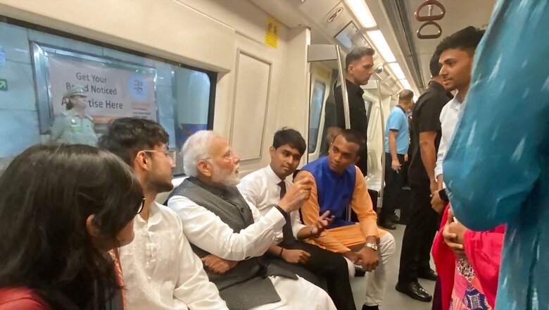'Kaunsi Film Dekhi...Woh Reel Dekhi?' PM Chats With 'Young Friends' During His Delhi Metro Ride | WATCH