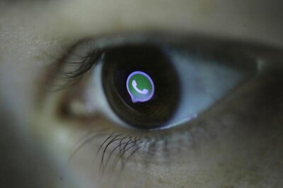 Israeli Users Now Connected to WhatsApp via Facebook Servers: Report