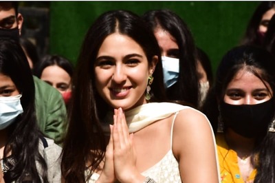 Watch: Sara Ali Khan Apologises on Behalf of Her Security, Netizens Call Her Gesture 'Kind'