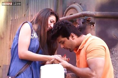 Bigg Boss 7: Why is Gauahar denying her love for Kushal?