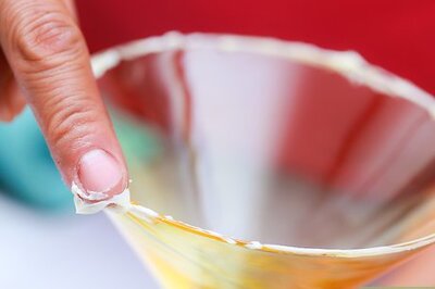 How to Make a Strawberry Cheesecake Martini