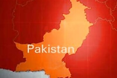 20 killed in suicide blast in Pakistan