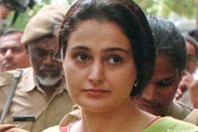 Monica seeks divine forgiveness, washes dishes