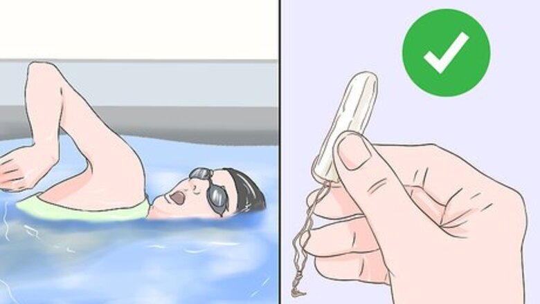 How to Choose Between Pads and Tampons As a Teen