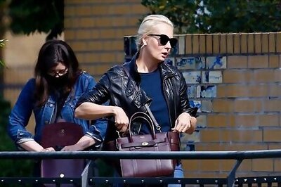 Kremlin Defies Calls To Probe Navalny Illness, Says Poisoning Not Certain