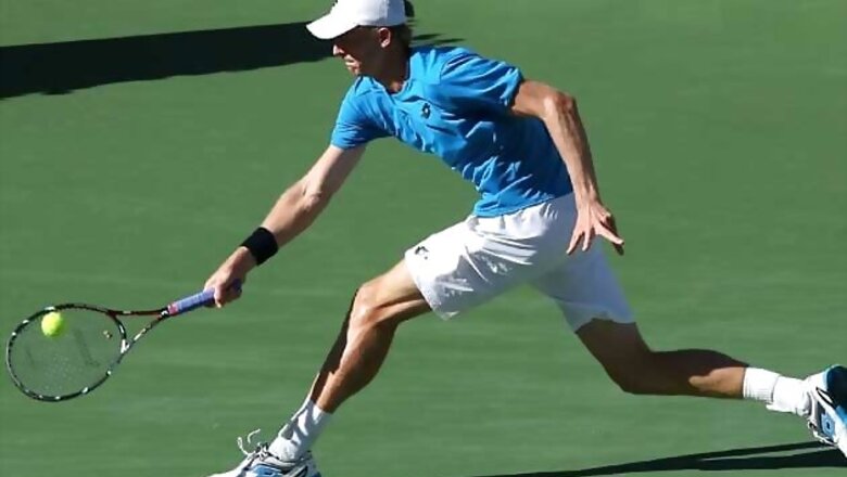 Federer, Djokovic advance as Murray, Wawrinka fall
