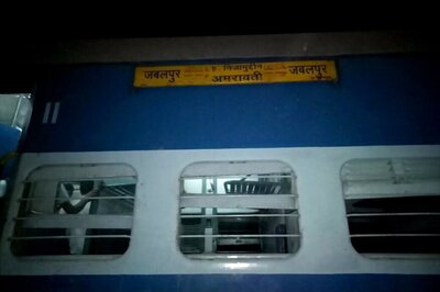 Railways Orders Inquiry Into Mahakoshal Express Derailment