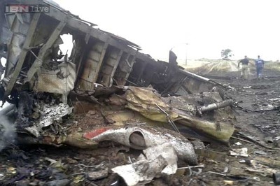 Malaysian airliner downed in Ukraine war zone, 295 reported dead