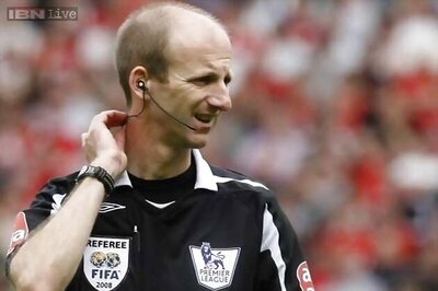 EPL: Referees' chief Mike Riley calls for video technology