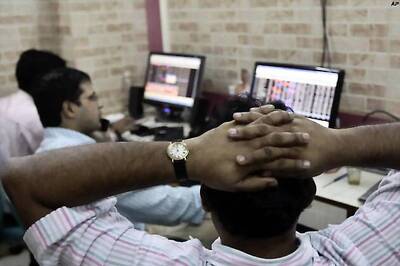 Sensex drops 67 points to 1-week low