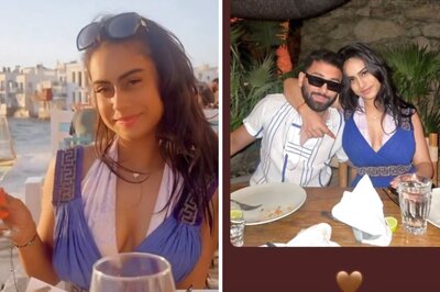 Nysa Devgan Parties in Greece, Relishes Sunset Dinner in Mykonos on Vacation with Friends