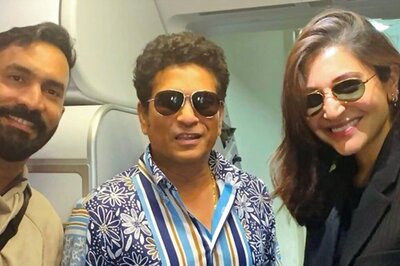 India Vs Pakistan: Anushka Sharma's Photo With Sachin Tendulkar From Flight Goes Viral