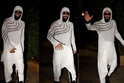 Ranveer Singh Is Making it Tough For Us To Concentrate On Deepika Padukone's High-street Fashion