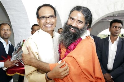 No Party Wishes to Promote Swadeshi Industries, Says Baba Ramdev