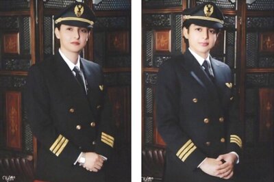 Pakistani  Pilot Sisters Create History; Become First Pair To Fly a Boeing 777