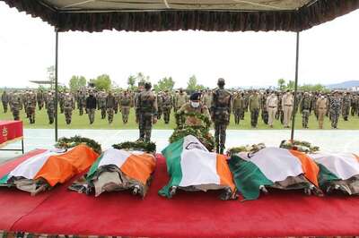 Punjab CM Announces Rs 10 Lakh Aid, Job to Kin of Army Jawan Killed in JK's Handwara