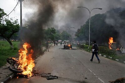 Rajnath Singh Appeals For Peace After Dera Violence, Gives Clean Chit to State Govts