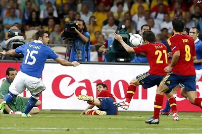 Spain answers critics with attacking football