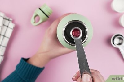 How to Clean a Metal Water Bottle the Right Way