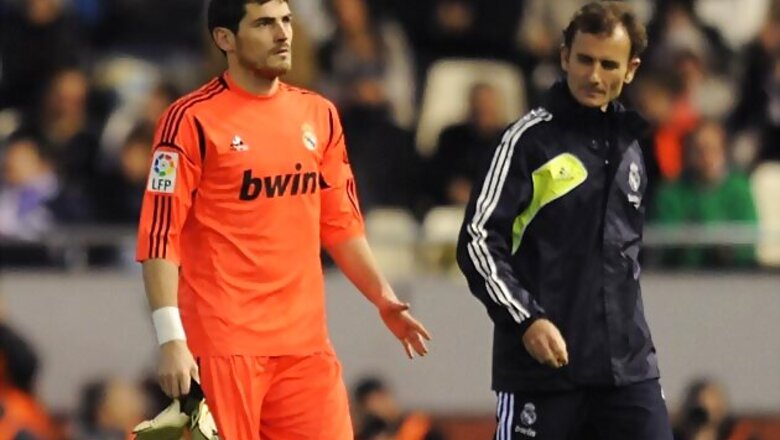 Casillas out for up to three months after hand surgery