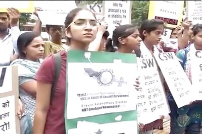 Students, teachers demand Stephen's Principal's resignation for hushing up molestation complaint