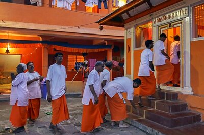 Trimbakeshwar temple revokes its ban on men's entry in sanctum sanctorum